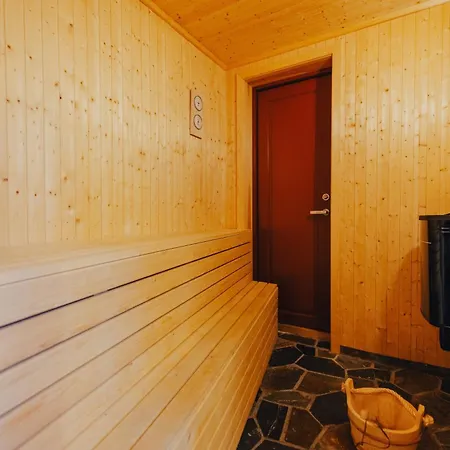 Arctic Fishermans Lodge- Sauna Included Moskenes Exterior photo