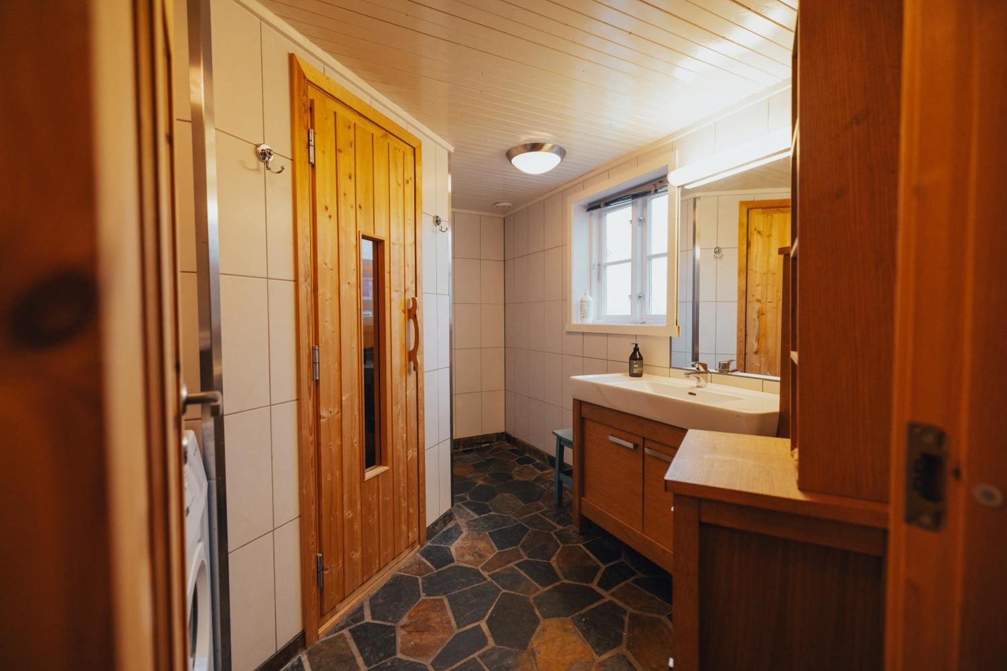 Arctic Fishermans Lodge- Sauna Included * Москенес