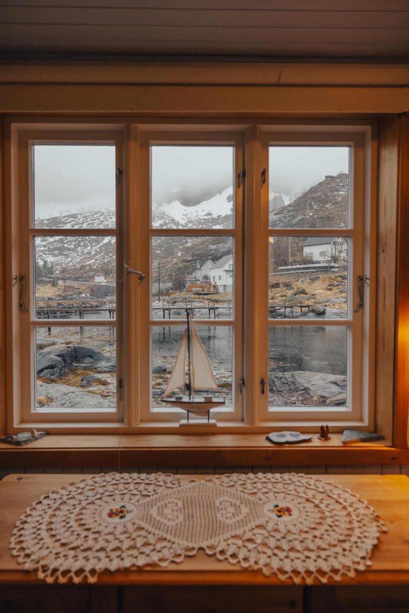 Дом отдыха Arctic Fishermans Lodge- Sauna Included Москенес